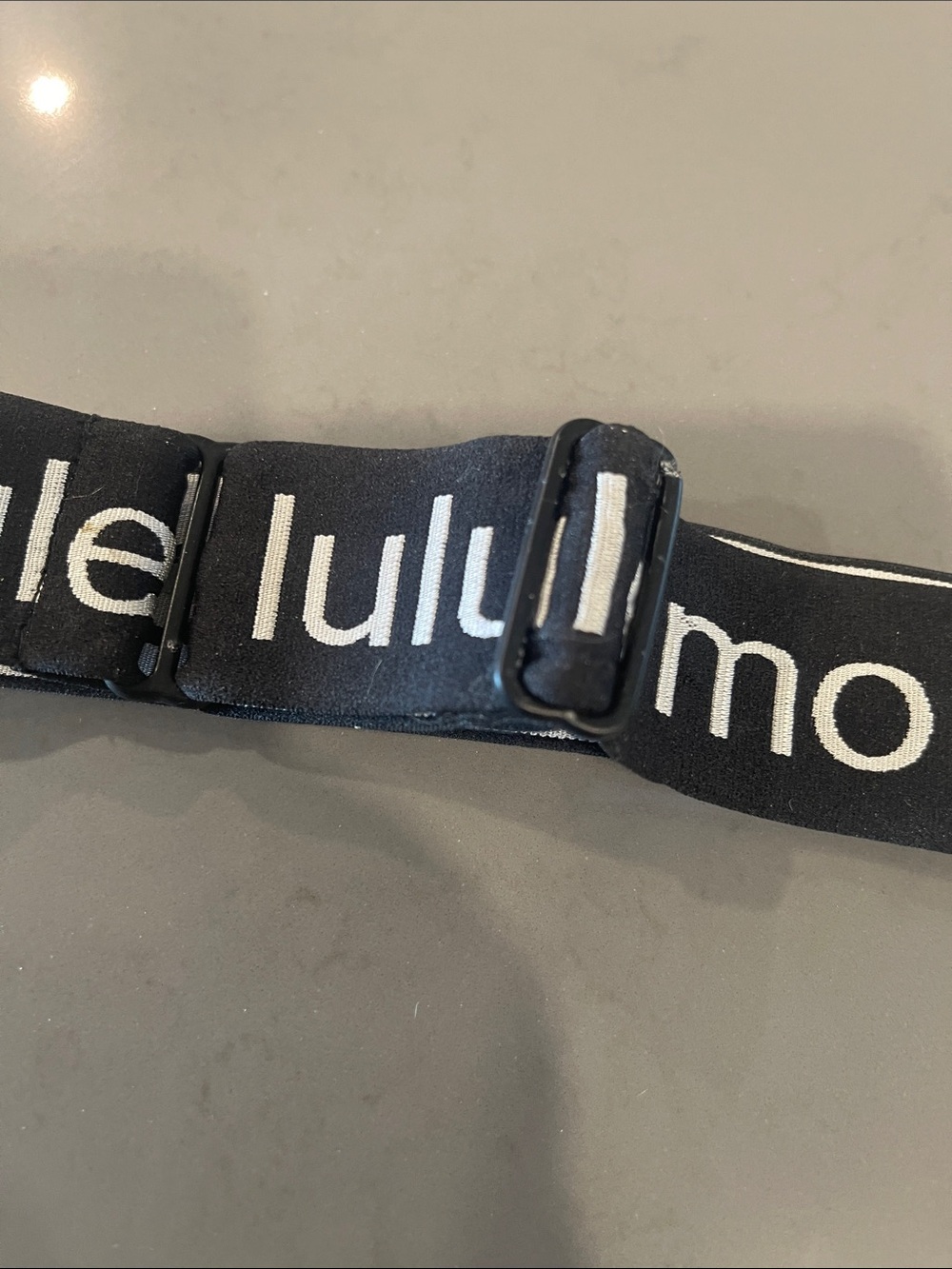 lululemon black and white logo headband - Picture 2 of 4